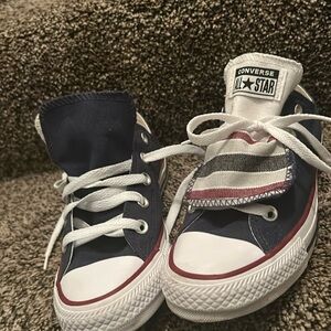 Unisex Converse (men’s size 4, women’s size 6)